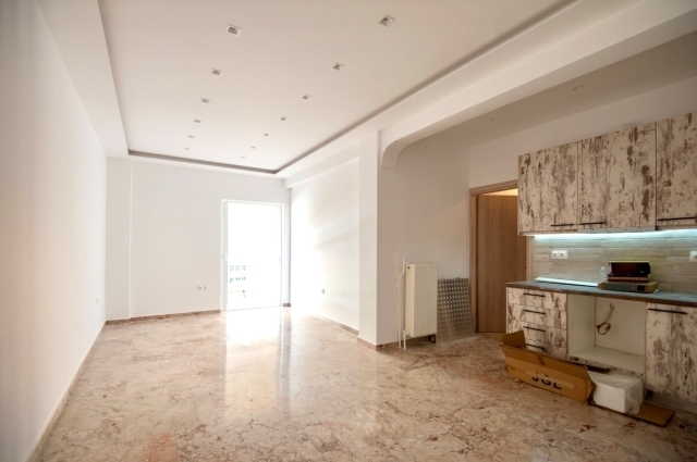 (For Sale) Residential Apartment || Athens Center/Vyronas - 85 Sq.m, 3 Bedrooms, 210.000€ 